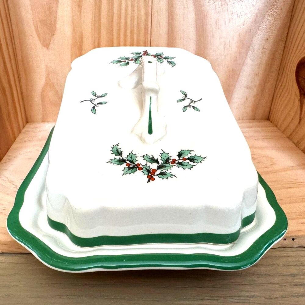Spode Christmas Cream Cheese Wedge Dish with Handled Lid Size 7 5/8 Length - Picture 4 of 7